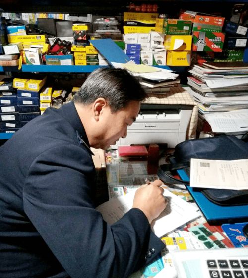 原州区分局开展安全帽等特种劳动防护用品专项监督检查，强化网络技术服务支撑